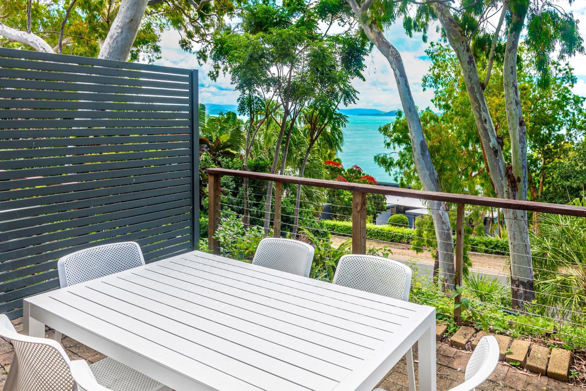 Sunset Waters Apartments Hamilton Island Exterior foto