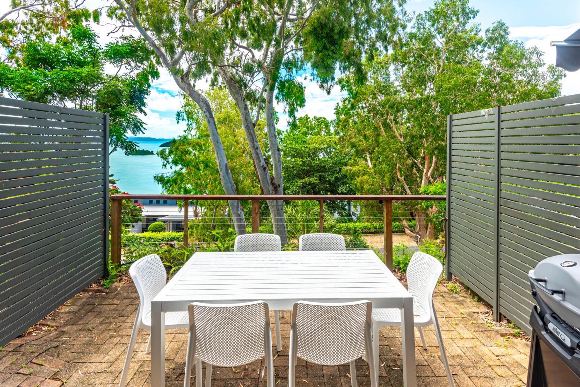 Sunset Waters Apartments Hamilton Island Exterior foto