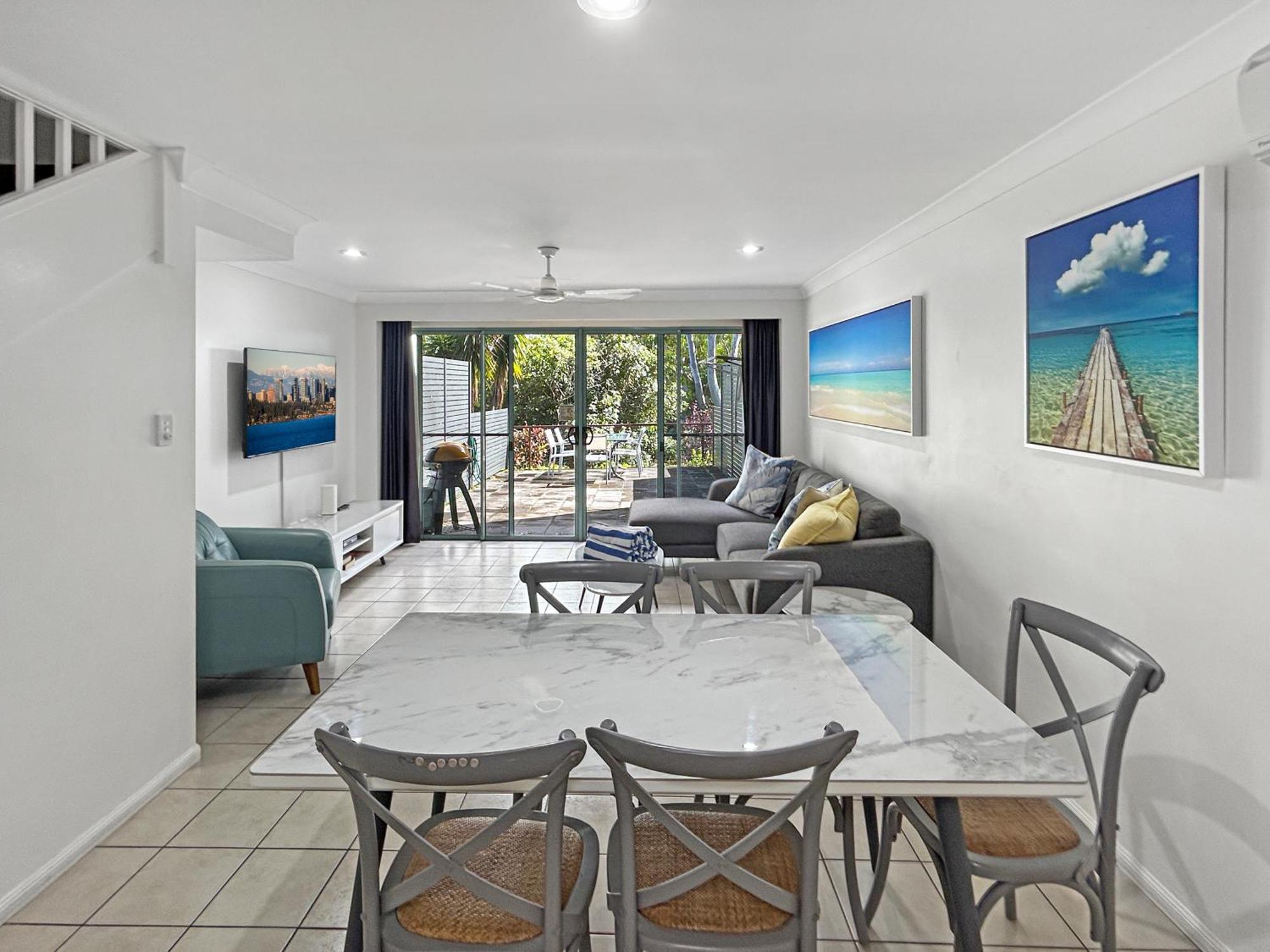 Sunset Waters Apartments Hamilton Island Exterior foto